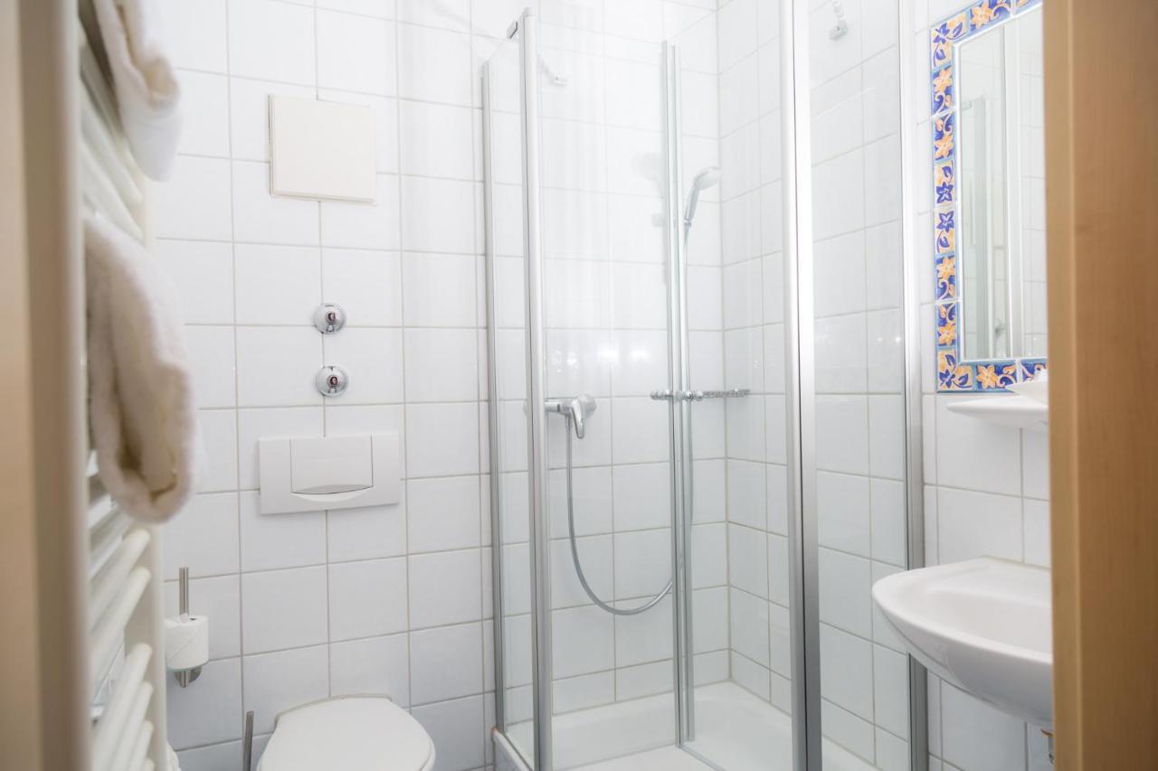 Alter Wirt Putzbrunn Hotel Bagian luar foto