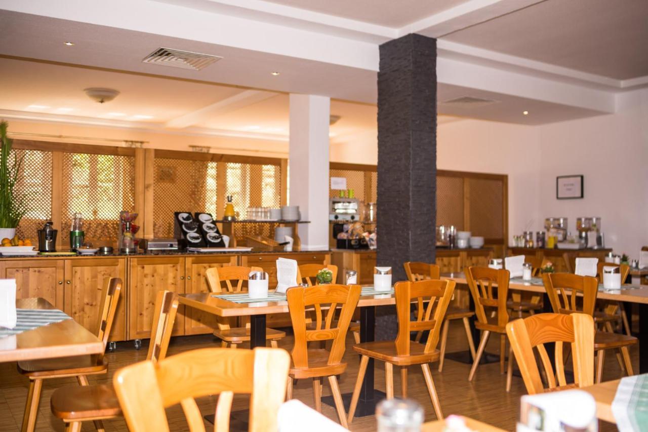 Alter Wirt Putzbrunn Hotel Bagian luar foto