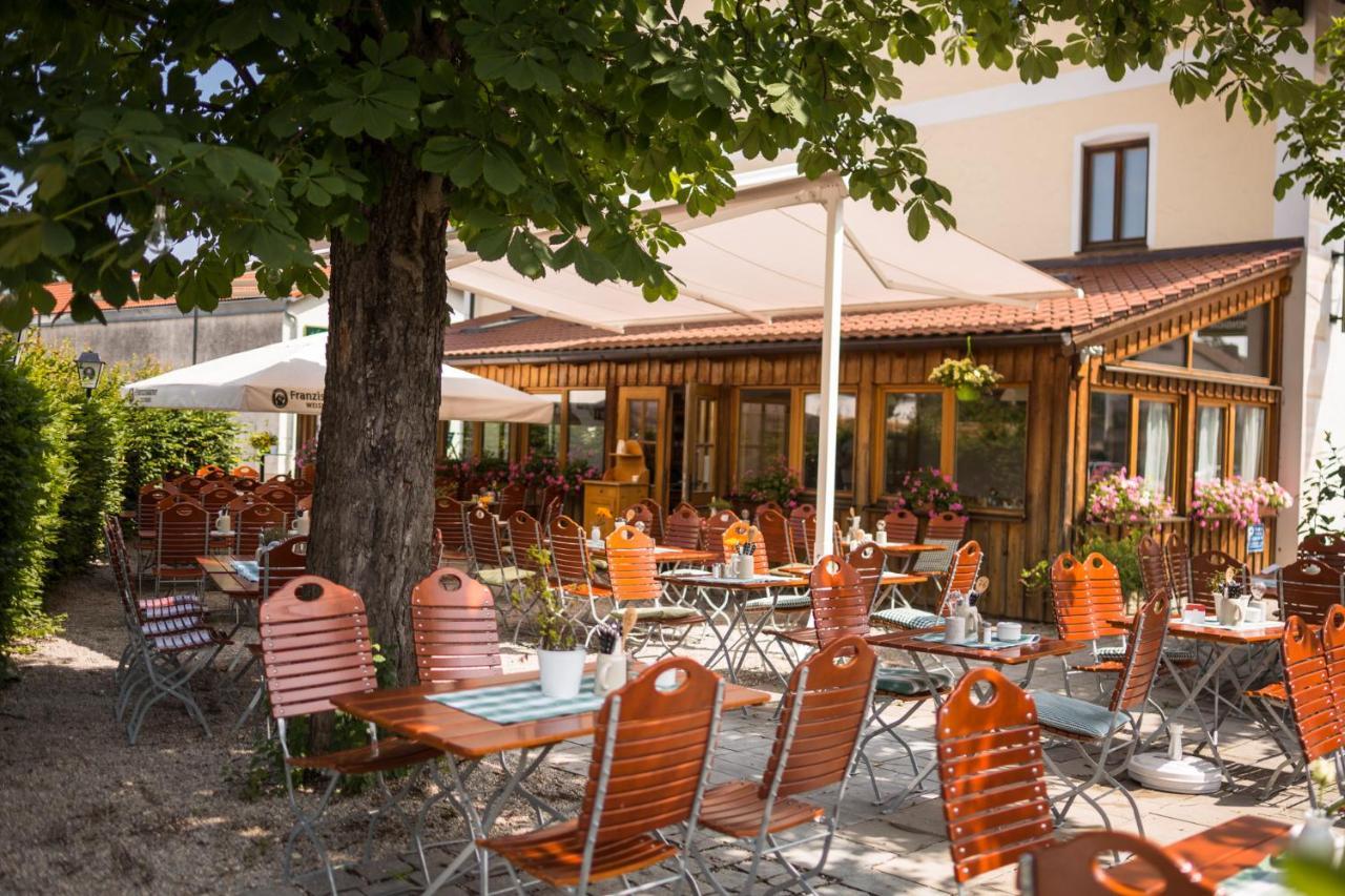 Alter Wirt Putzbrunn Hotel Bagian luar foto